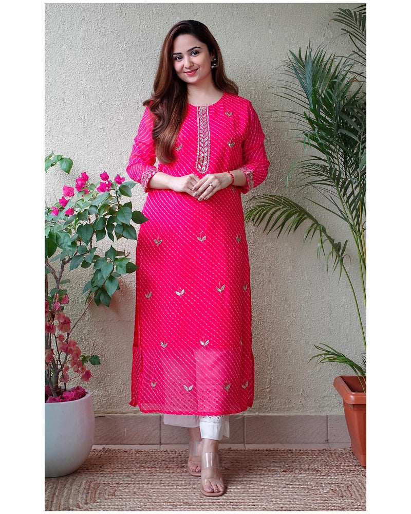 Shiza Printed chikankari kurti and plazzo set in Pink | Kurti, Printed kurti,  Pink cotton